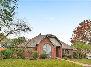 2116 Meadowview Ct, Garland, TX 75043