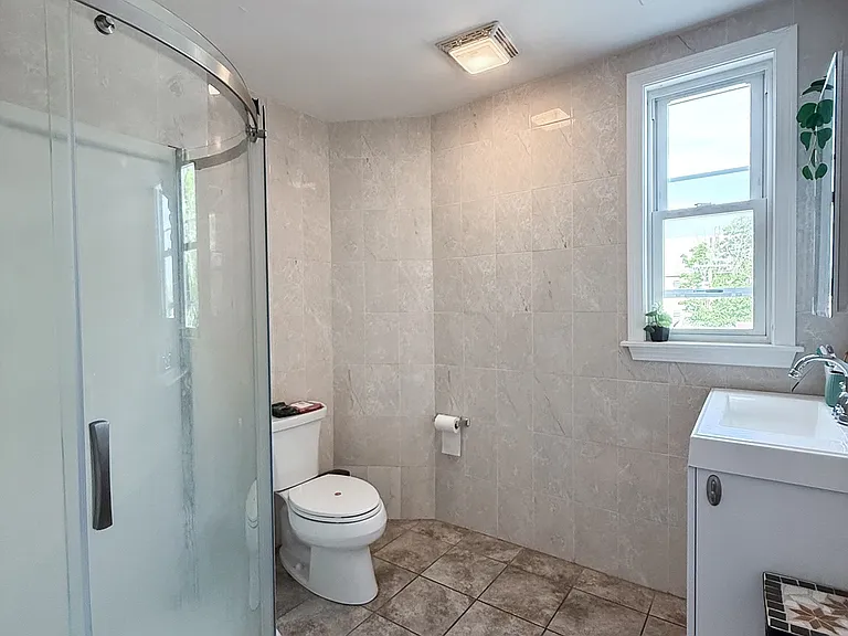 803 Boylston St #B — Photo 5