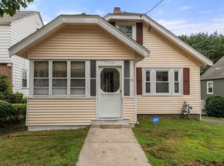 15 Atlantis St, West Roxbury, MA 02132