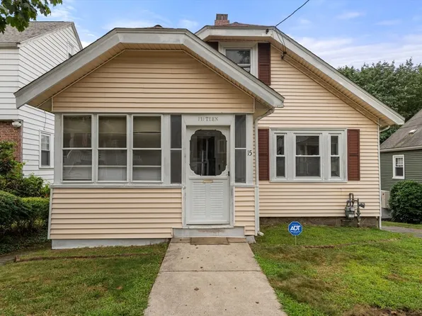 15 Atlantis St, West Roxbury, MA 02132