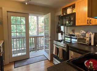 452 Davidson St #3, Bridgeport, CT 06605