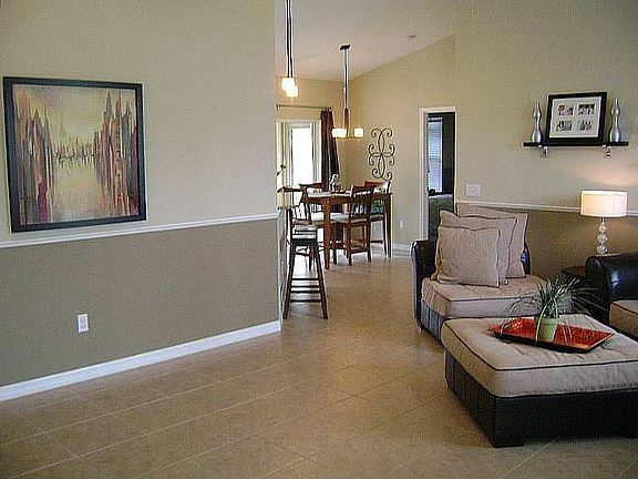 2nd image of 216 Hibiscus St