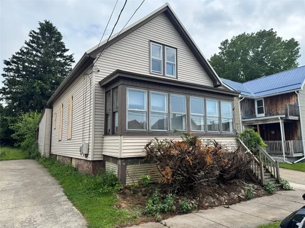 1029 E 25th St, Erie, PA 16503