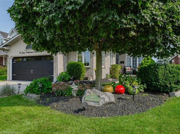 10 Jean Anderson Cres, Guelph, ON N1G 5A6