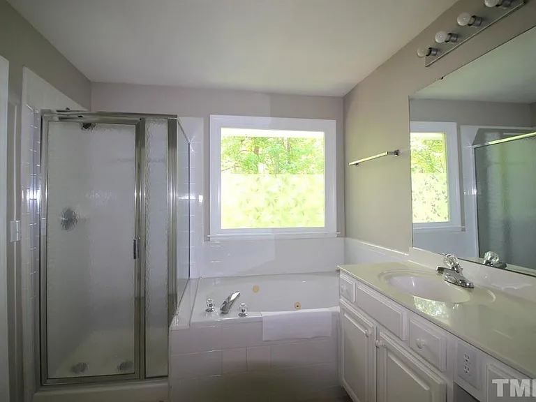 106 Bowers Ln — Photo 12