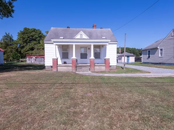 1811 Skippers Rd, Emporia, VA 23847
