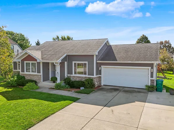 604 Linden St, Dallas Center, IA 50063
