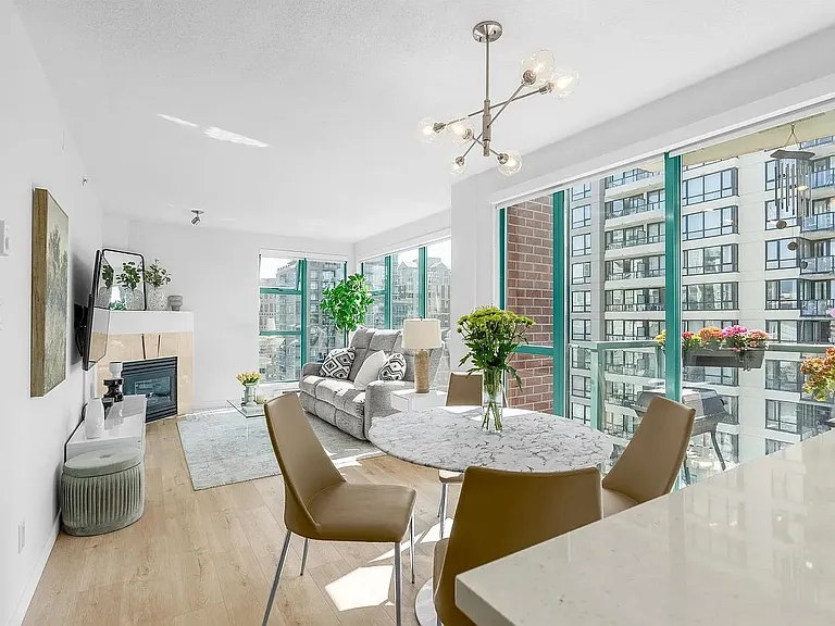 939 Homer St #2604 — Photo 4