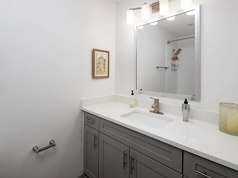 Wildwood Ridge Apartments — Photo 10