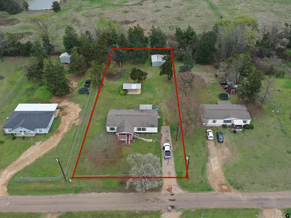 310 County Road 4231, Mount Pleasant, TX 75455