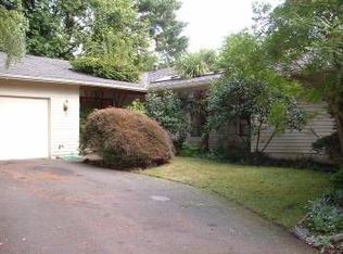 24 Independence Ave, Lake Oswego, OR