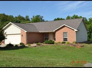210 Franklin Estates Ln, Greenback, TN 37742