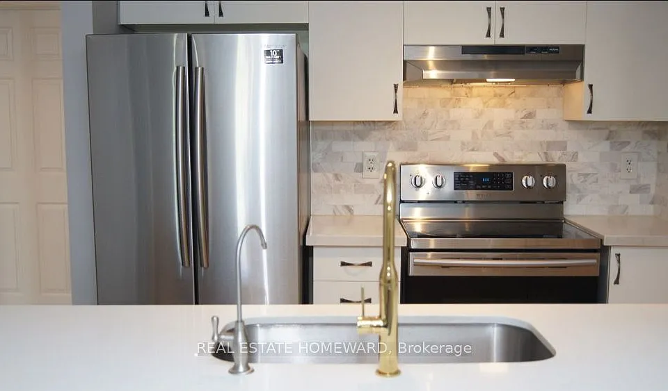 47 Petra Way #2