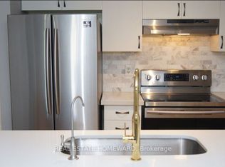 47 Petra Way #2, Whitby, ON L1R0A7