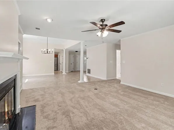 7101 Woodridge Ln, Union City, GA 30291
