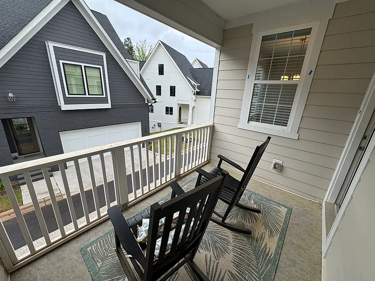 632 Amalfi Dr — Photo 12