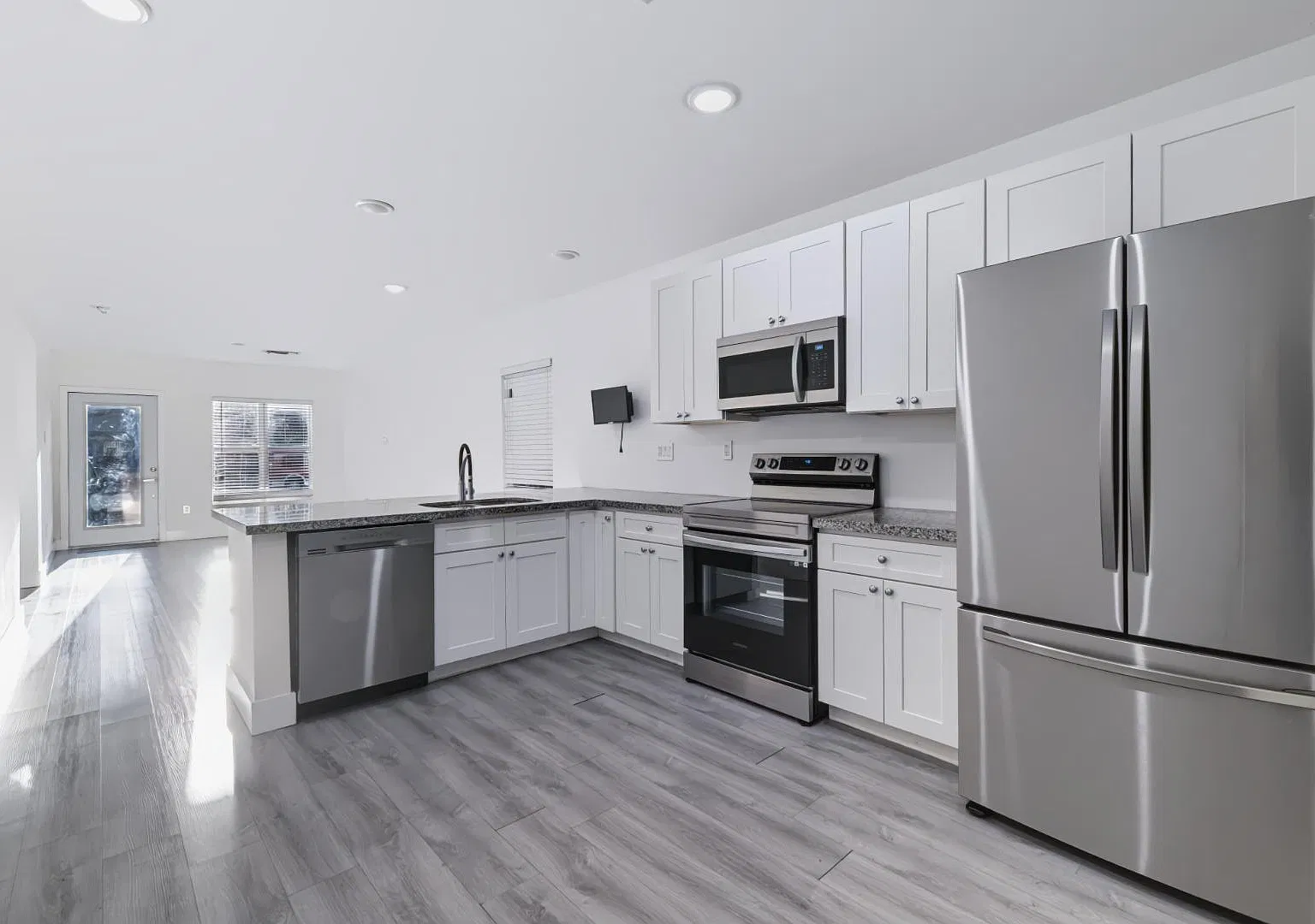 7777 NW 8 Ct - A — Photo 3