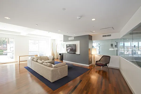 Rented by Corcoran | media 34