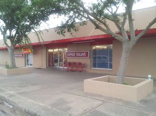 323 N Main St, Sweeny, TX 77480