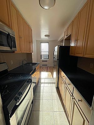 1st image of 2147 E 17th St #6H*