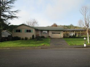 885 NE E St, Willamina, OR 97396