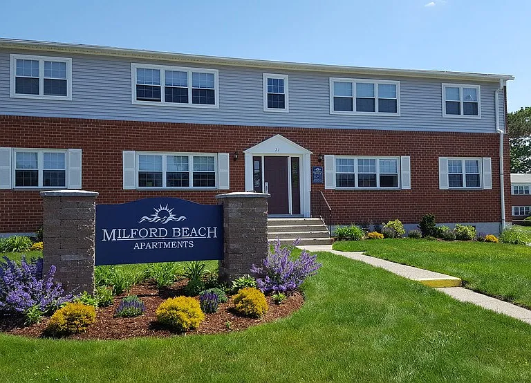 Milford Beach — Photo 32