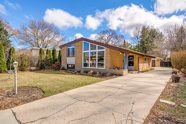 3119 Hill Ln photo 1