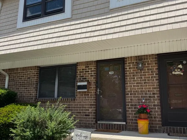710 Silver Ct, Hamilton, NJ 08690