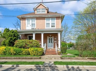 16 High St, Valley Stream, NY 11581