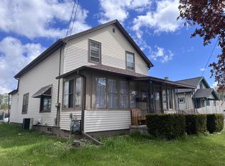 3906 Custer St, Manitowoc, WI 54220