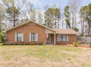 108 Meadowood Dr, Wilmington, NC 28411