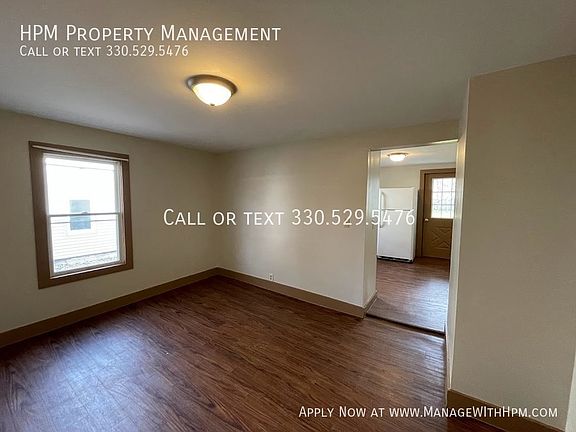 3rd image of 461 S Sycamore St