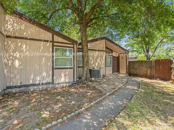 8033 San Jose Village Ln APT 2, Jacksonville, FL 32217