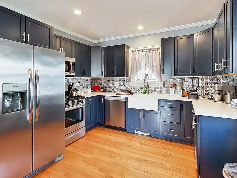 264 E 161st Pl — Photo 15