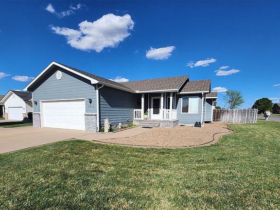4th image of 2800 Country Acres Ct