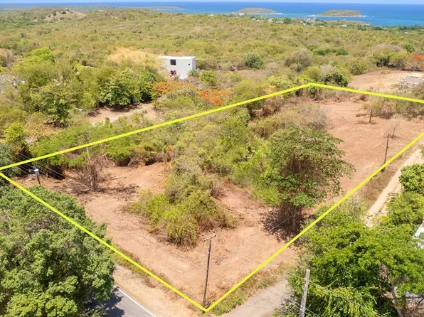 22 Calle De Batu, Vieques, PR 00765