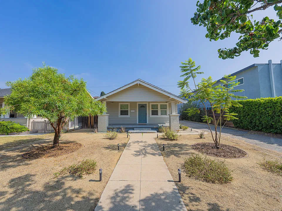 361 W Wilson Ave
