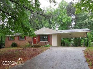 2147 Chestnut Cir, Lithia Springs, GA 30122