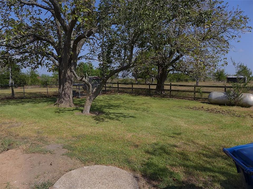 3738 Fm 1952 Rd, Wallis, TX 77485 Zillow