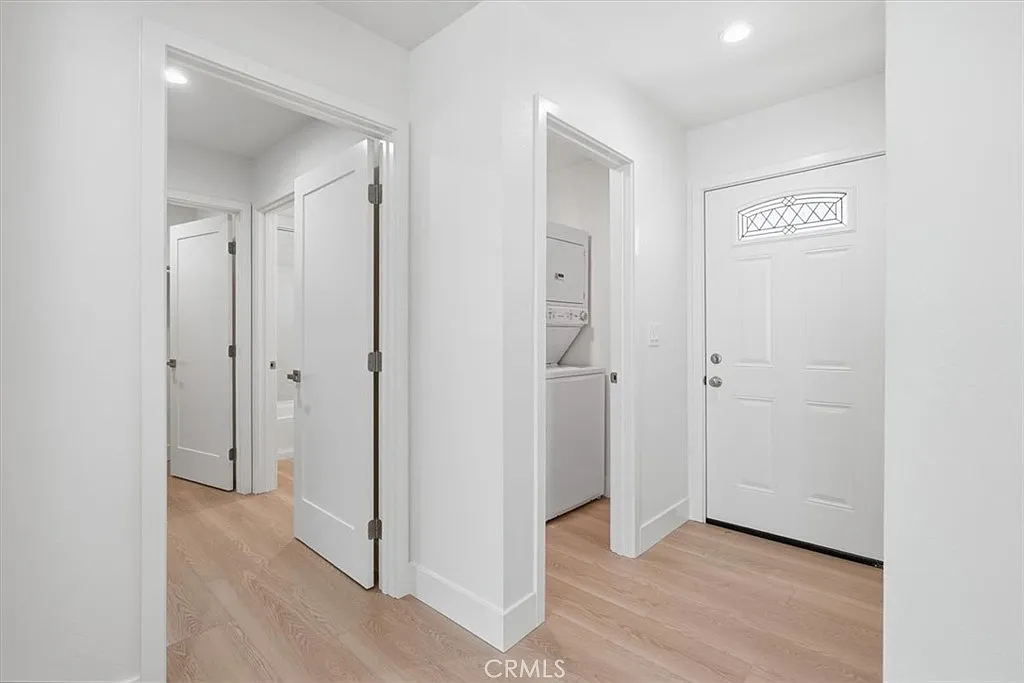 3 bed, 1180 sqft, $4,500 — Photo 2