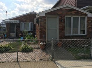 1139 Chartiers Ave, Mc Kees Rocks, PA 15136