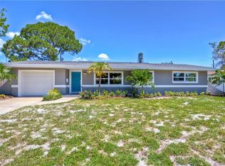 1077 62nd Pl S, Saint Petersburg, FL 33705