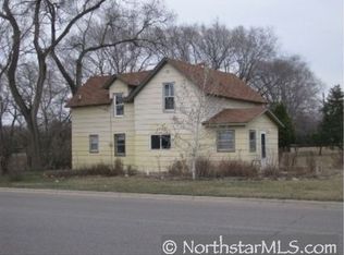 1812 Quarry Rd, Saint Cloud, MN 56301