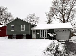 856 Notre Dame Dr, Matteson, IL 60443