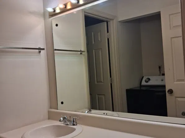 105 Arcadia Ln APT A, Oak Ridge, TN 37830