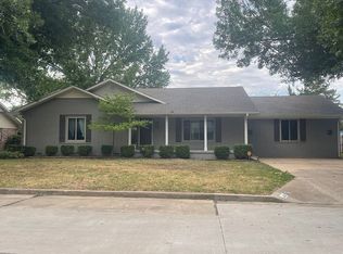 604 Bay Oaks Pl, Pryor, OK 74361