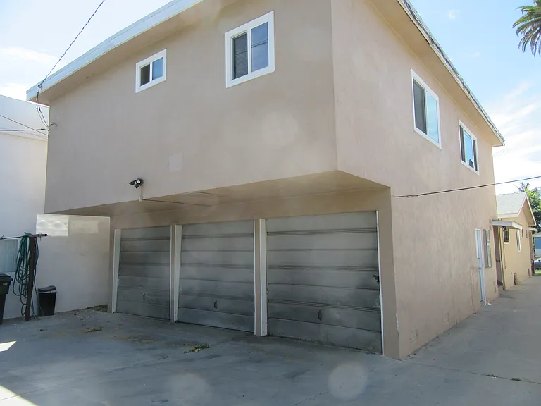 3008 S West View St #1/2 — Photo 12