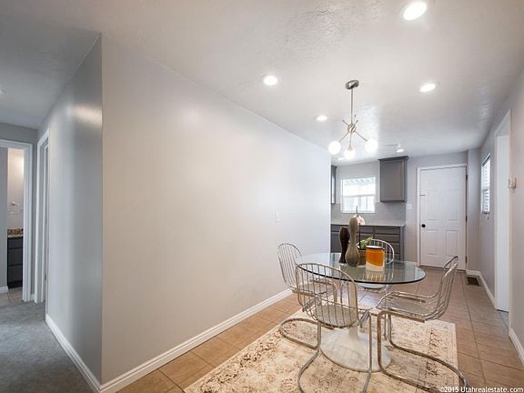 4th image of 2640 E Lambourne Ave
