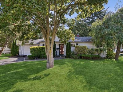 1135 Bay Shore Avenue, Bay Shore, NY, 11706