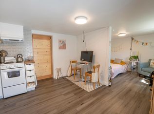 3556 SE Main St #B, Portland, OR 97214